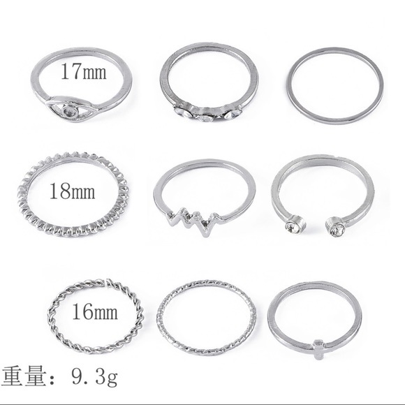 3/$30 🤍 Dainty Ring Set - Picture 2 of 5